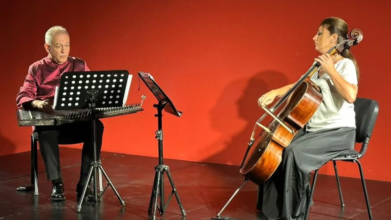 MEM Sahne’de sezon çello ve kanunun buluşmasıyla başladı Nilüfer Belediyesi Müzik Enstrümanları Müzesi, yeni sezonun ilk konserinde çellist