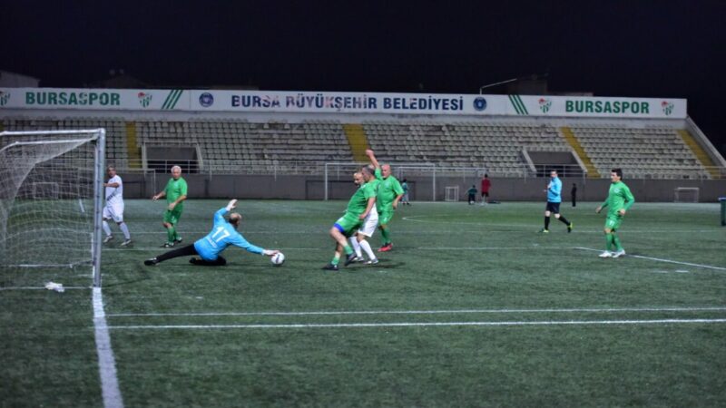 Büyükşehir’de Başkanlık Kupası heyecanı başladı Bursa Büyükşehir Belediyesi’nin kurum içi iletişimi güçlendirmek adına düzenlediği ‘9.