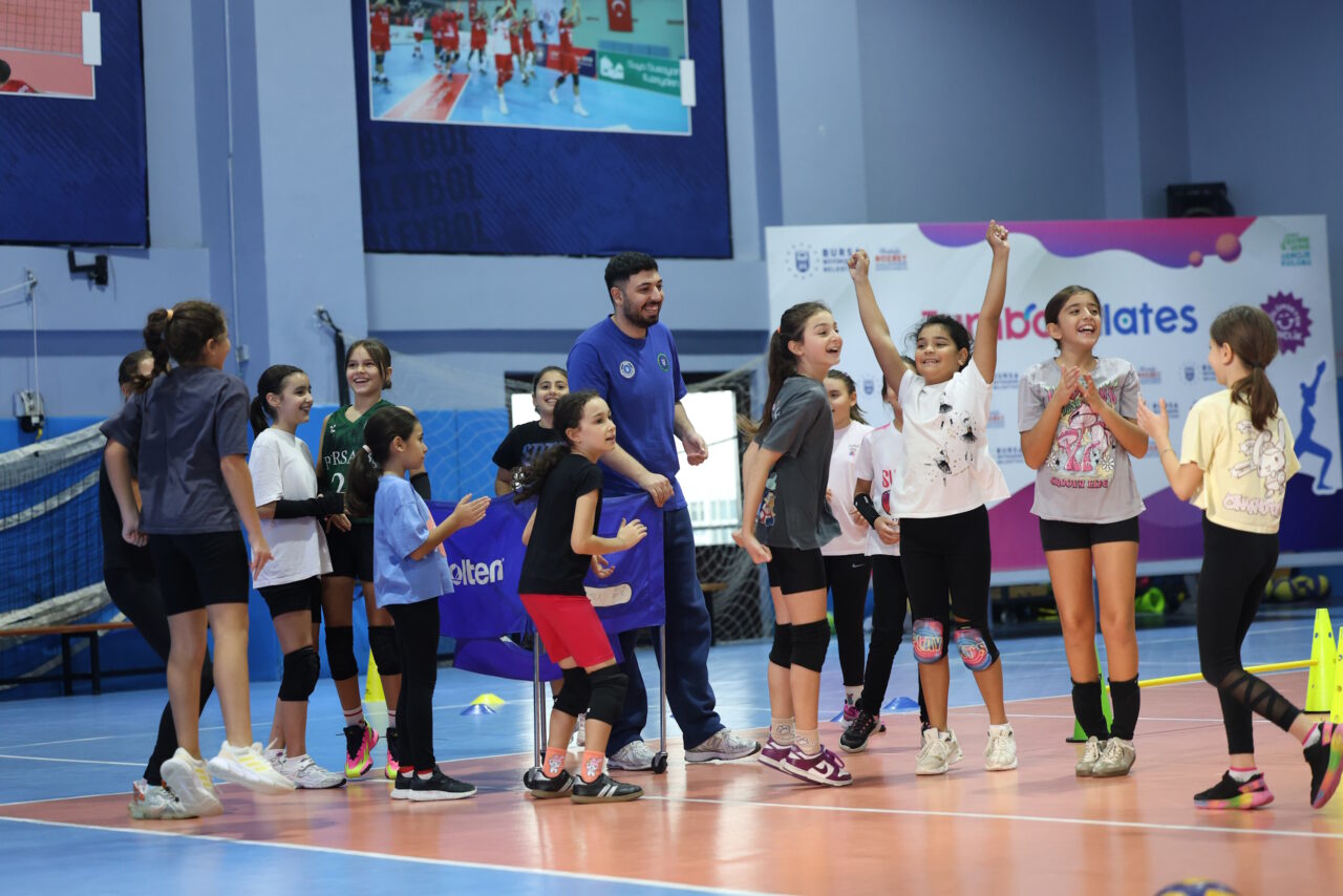 Bursa’da Kış Spor Okulları’nda ilk dönem tamam Bursa’da Kış Spor Okulları’nda ilk dönem tamam