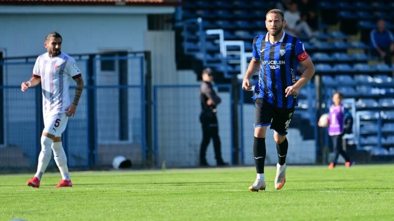 Nesine 2. Lig Beyaz Grup’taki Bursa ekiplerinden Karacabey Belediyespor, Elazığspor’a