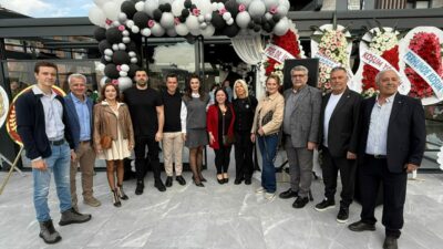 Bursa'nın köklü işletmelerinden Özgen Mahall'in Akçalar'daki yeni şubesi törenle hizmete