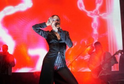 Bursa’da Zeynep Bastık’la cumhuriyet coşkusu