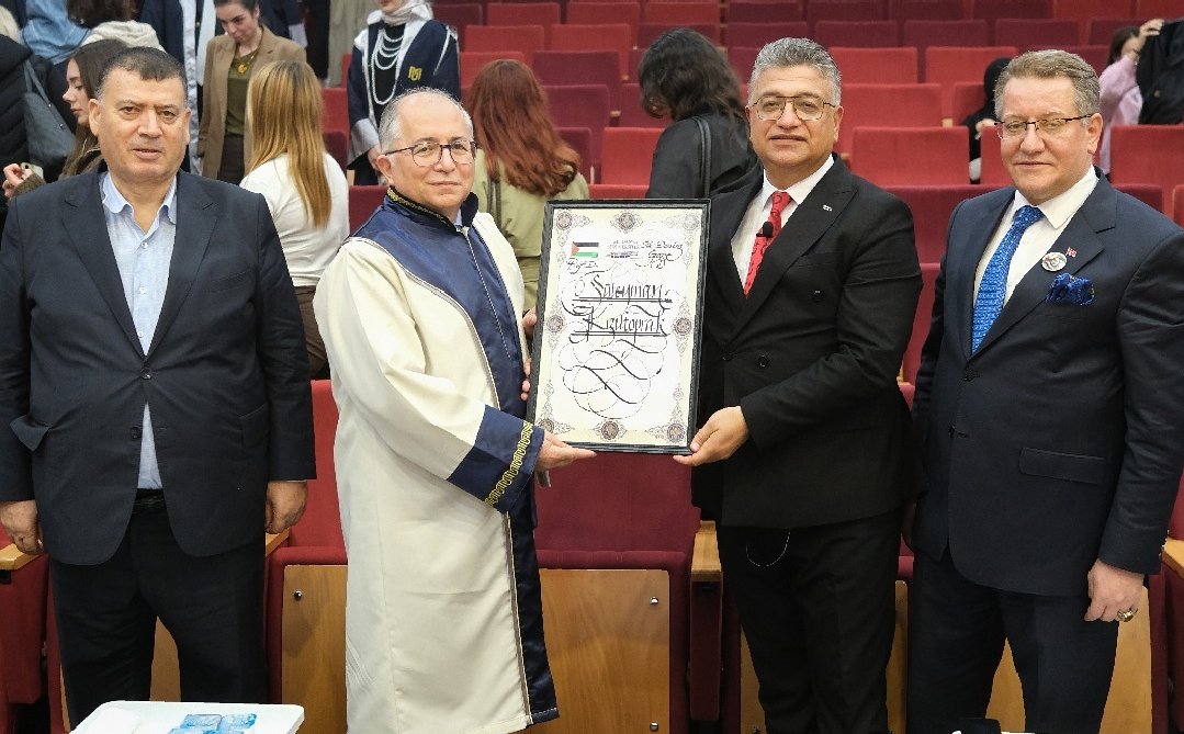 Mudanya Üniversitesi’nde ilk ders ‘Gazze’ Mudanya Üniversitesi’nde ilk ders ‘Gazze’