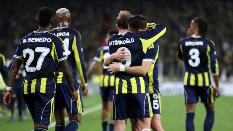 Fenerbahçe Nice’i mağlup etti Fenerbahçe, UEFA Avrupa Ligi'nin 2. haftasında konuk ettiği Fransa'nın Nice