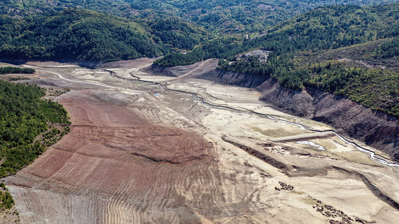 Su krizi yaşayan Bursa’ya kritik uyarı Su krizi yaşayan Bursa’ya kritik uyarı