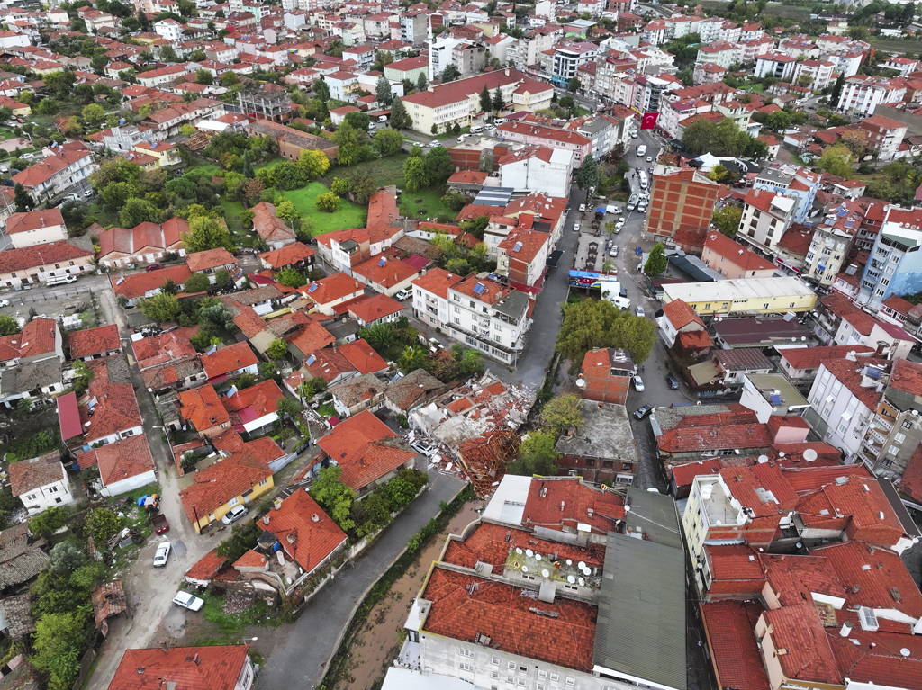 Sındırgı ‘Afet Bölgesi’ ilan edildi! Peki şimdi ne olacak? Sındırgı ‘Afet Bölgesi’ ilan edildi! Peki şimdi ne olacak?