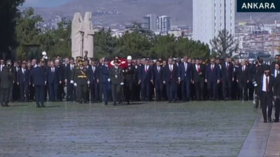 Devlet erkanı Ata’nın huzurunda