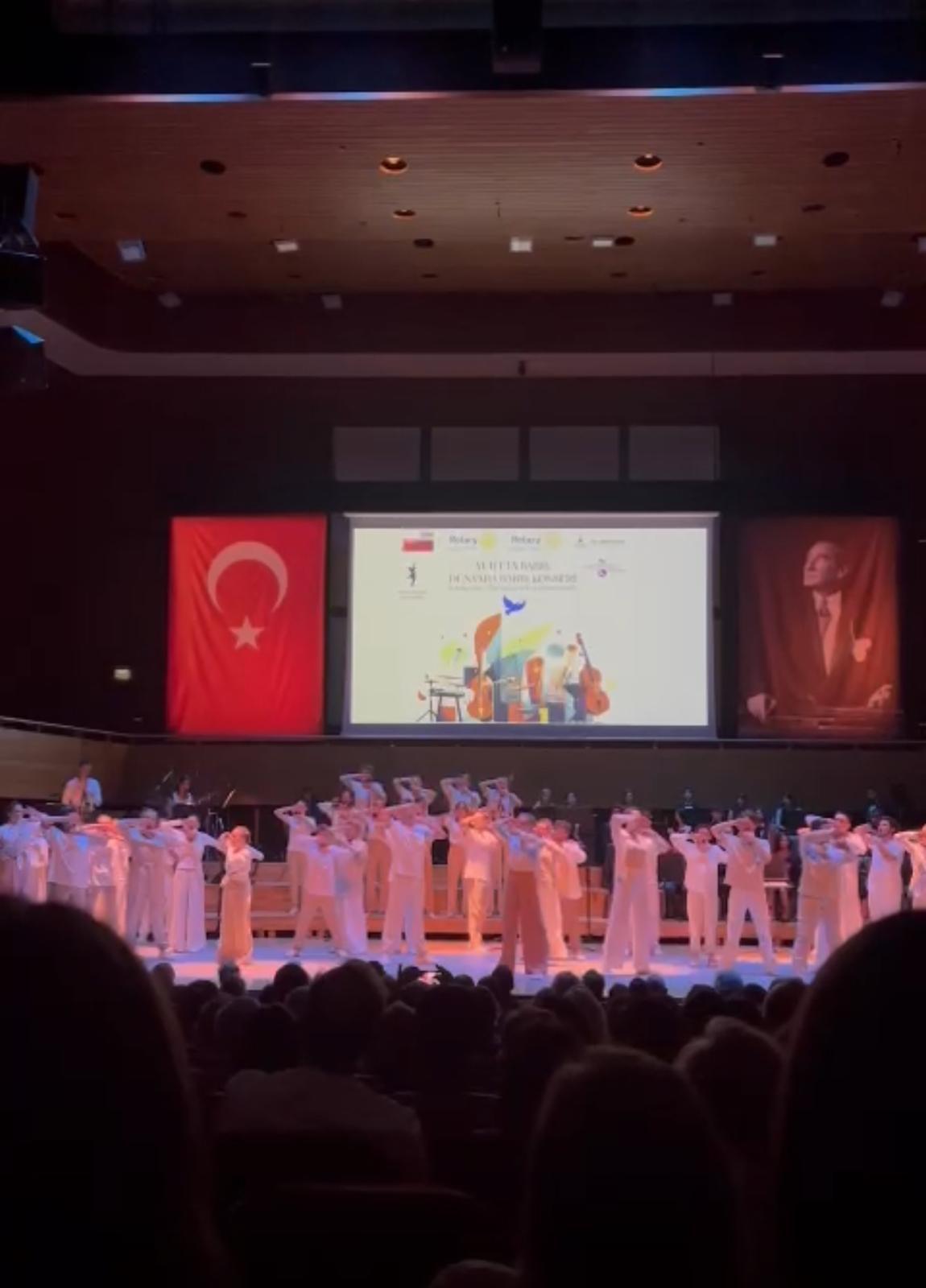 ‘Yurtta Barış, Dünyada Barış’ Bursa’da ilk kez sahnelenecek ‘Yurtta Barış, Dünyada Barış’ Bursa’da ilk kez sahnelenecek