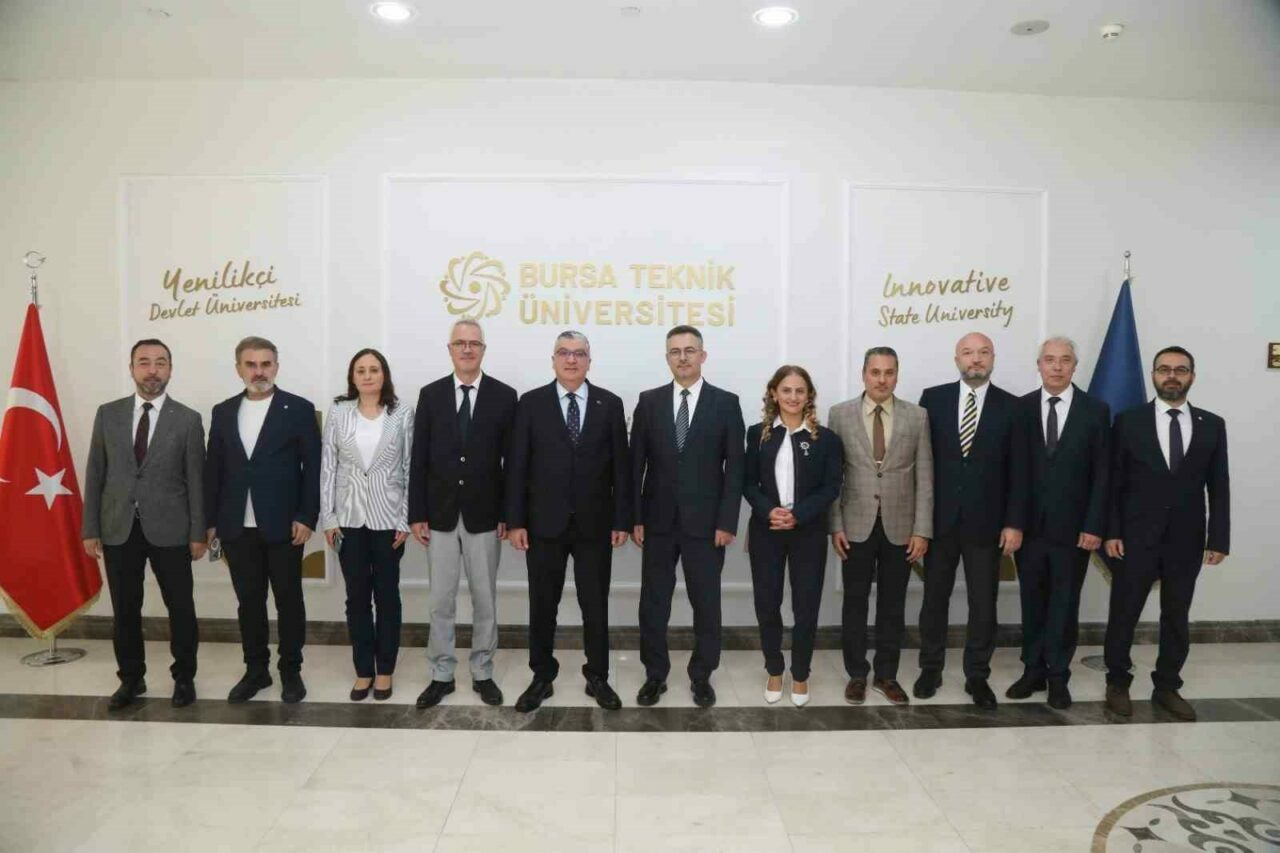 BTÜ Denizcilik Fakültesi’nde yeni dönem Bakan Yardımcısı Ünüvar’ın dersiyle başladı BTÜ Denizcilik Fakültesi’nde yeni dönem Bakan Yardımcısı Ünüvar’ın dersiyle başladı