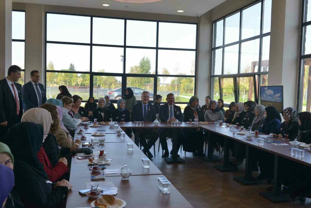 Bursa Büyükşehir’den kadın üreticilere destek Bursa Büyükşehir’den kadın üreticilere destek