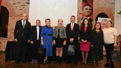 Bursa Osmangazi’de meme kanserine karşı farkındalık buluşması