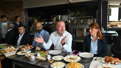 Bursa’da Başkan Karabatı’dan esnaf buluşması