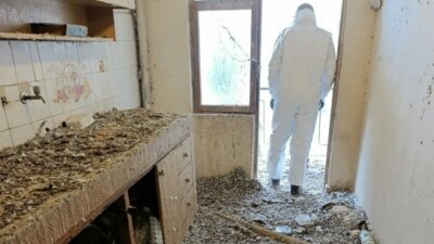 Bursa’da çöp eve dönen o bina boşaltıldı