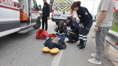 Bursa’da feci kaza! Servis minibüsü yayaya çarptı