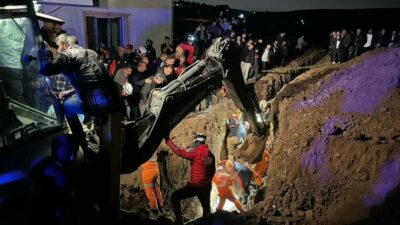 Bursa’da göçük altında can vermişlerdi! İki kardeşe acı veda