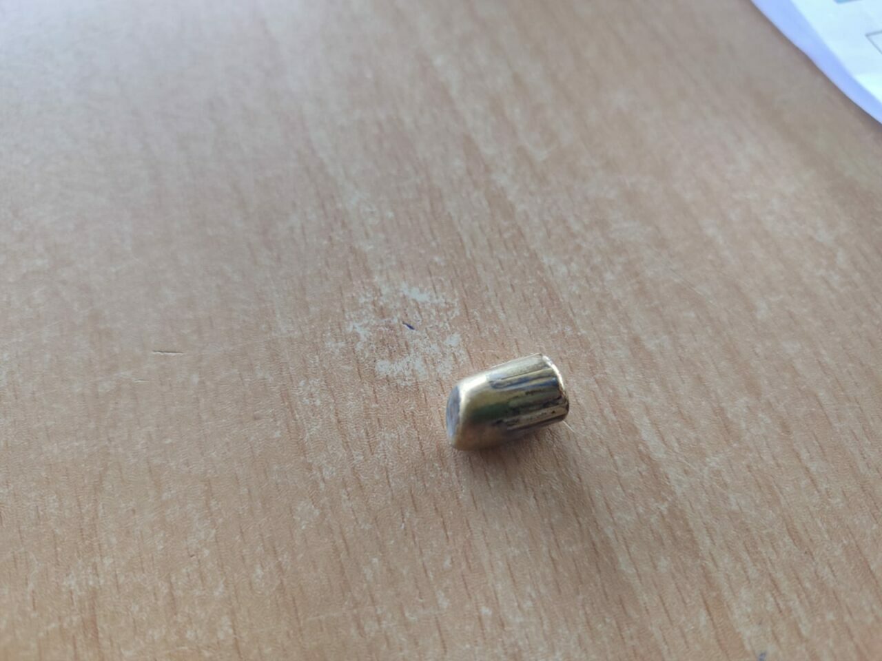 Bursa’da minibüs durağına yorgun mermi isabet etti Bursa’da minibüs durağına yorgun mermi isabet etti