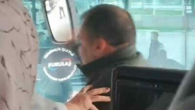 Bursa’da otobüste panik anları! Birbirlerine girdiler
