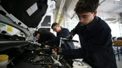 Meslek liseleri ve yükseköğretim kurumlarıyla ilgili önemli adım