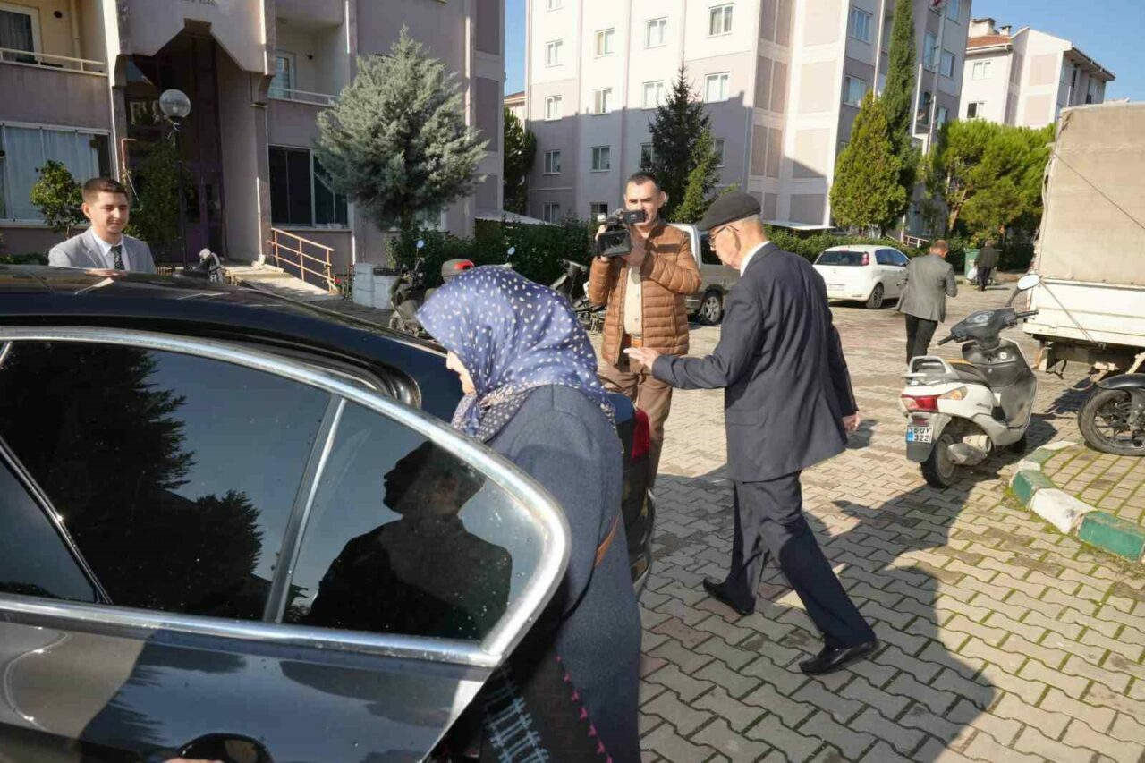 Bursa’da şehit ailesini duygulandıran sürpriz