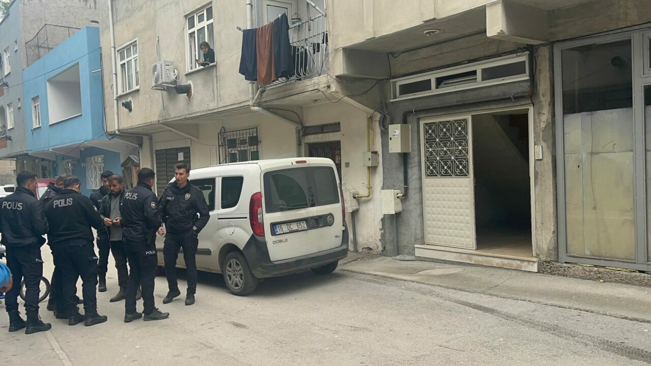 Bursa’da tartışmanın sonunda kan aktı Bursa’da tartışmanın sonunda kan aktı