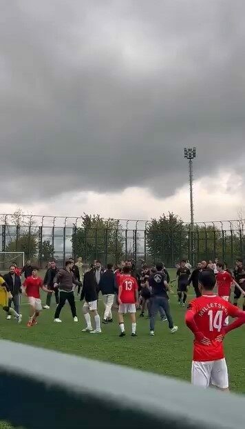 Bursa’daki maçta yumruklar konuştu