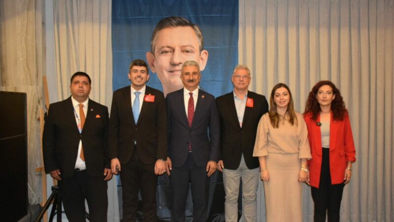Cumhuriyet Halk Partisi’nin (CHP) 39. Olağan Mudanya İlçe Kongresi'nde başkanlığına
