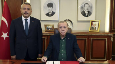 Cumhurbaşkanı Erdoğan’dan Rize Valiliğine ziyaret