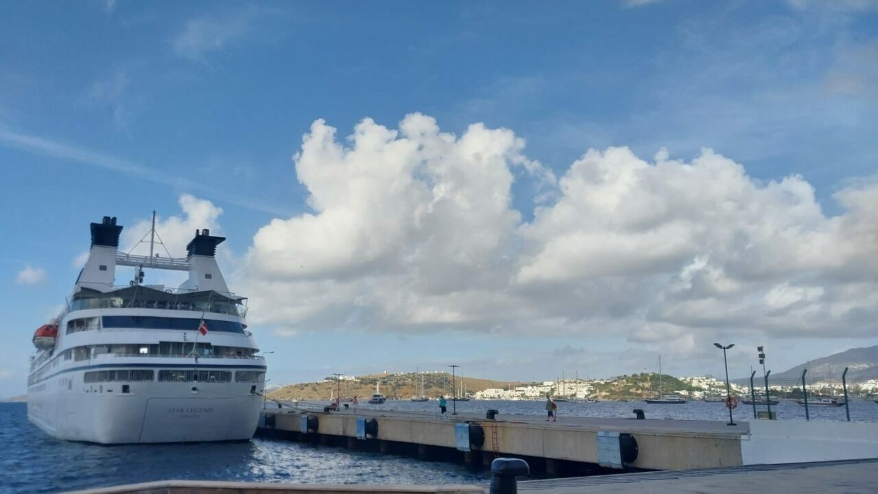 Dev kruvaziyer, 271 yolcusuyla Bodrum’da Dev kruvaziyer, 271 yolcusuyla Bodrum’da