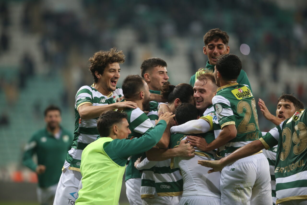 Bursaspor, Aksaray’da 3 puan avında! Bursaspor, Aksaray’da 3 puan avında!