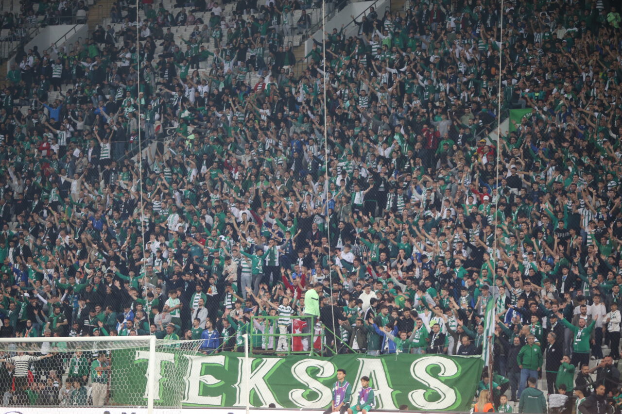 Tahkim Kurulu’nun Bursaspor kararı belli oldu! Tahkim Kurulu’nun Bursaspor kararı belli oldu!