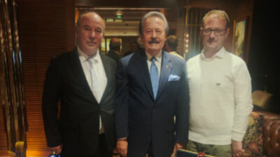 Siyasetin koşan ekibiyle zirvenin buluşması!