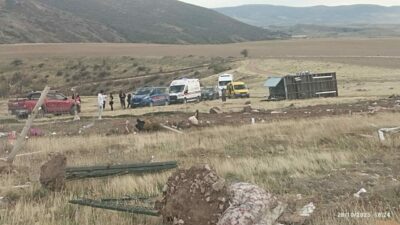 Fırtına nedeniyle konteyner devrildi: 1 ölü, 3 yaralı