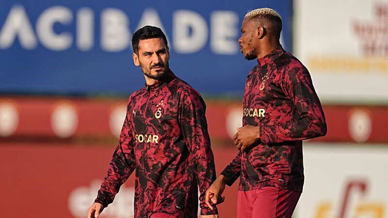 Galatasaray dan İlkay Gündoğan açıklaması Galatasaray Kulübü, Türk asıllı Alman futbolcu İlkay Gündoğan'ın sağ arka