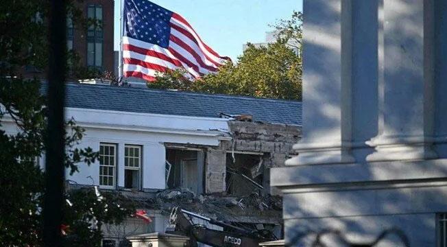 Trump’ın 250 milyon dolarlık hayali: Beyaz Saray’da yıkım başladı