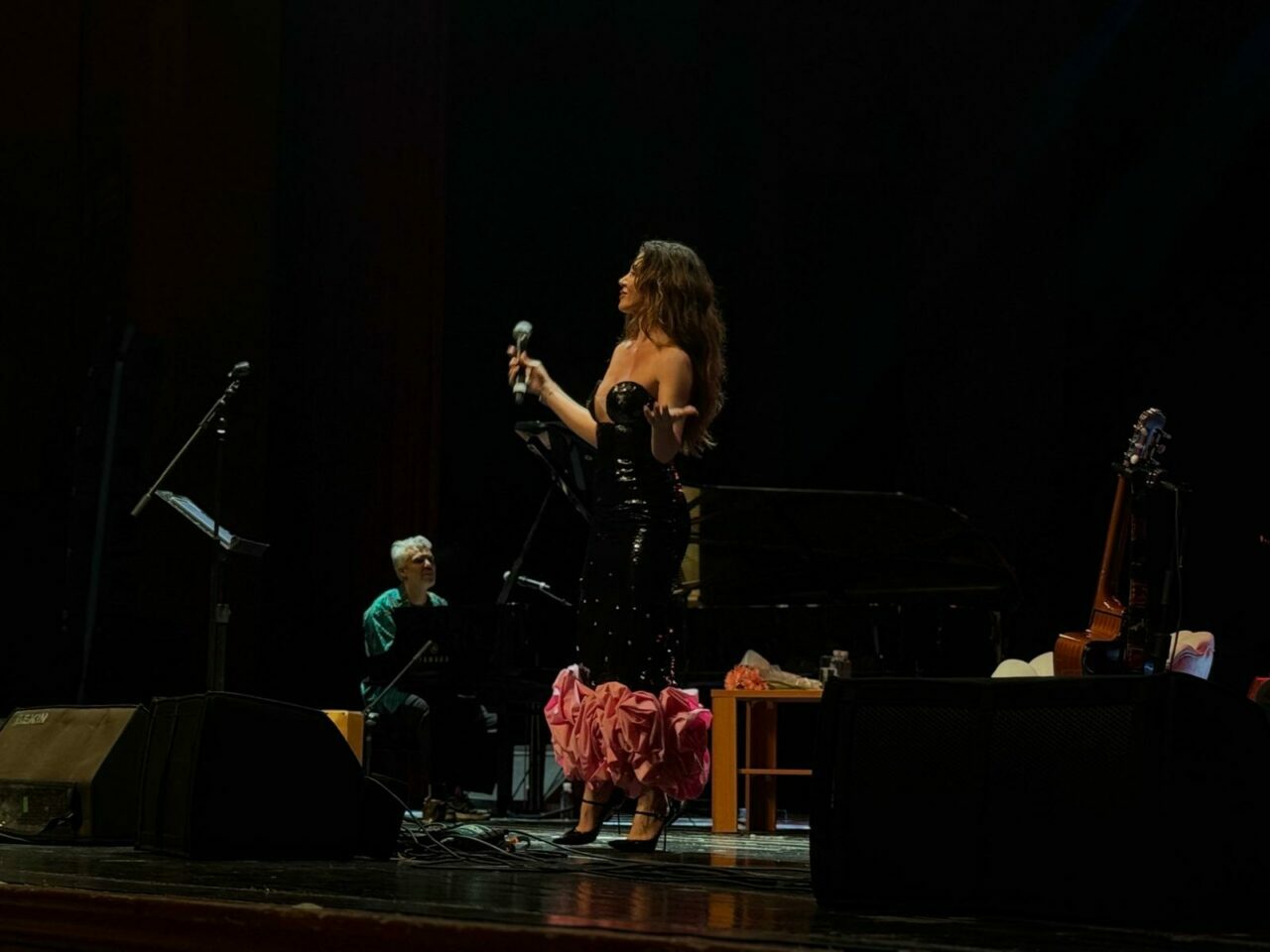 Gökçe Bahadır ve Emir Ersoy Bursa’da konser verdi