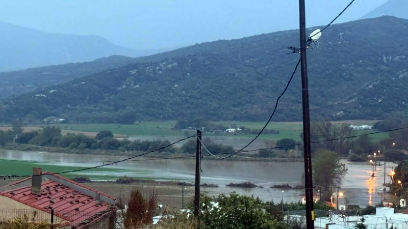 Gökçeada’da 5 farklı bölgede heyelan