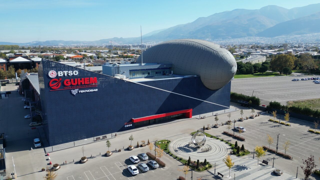 Bursa’daki bu merkez binlerce öğrenciyi buluşturdu