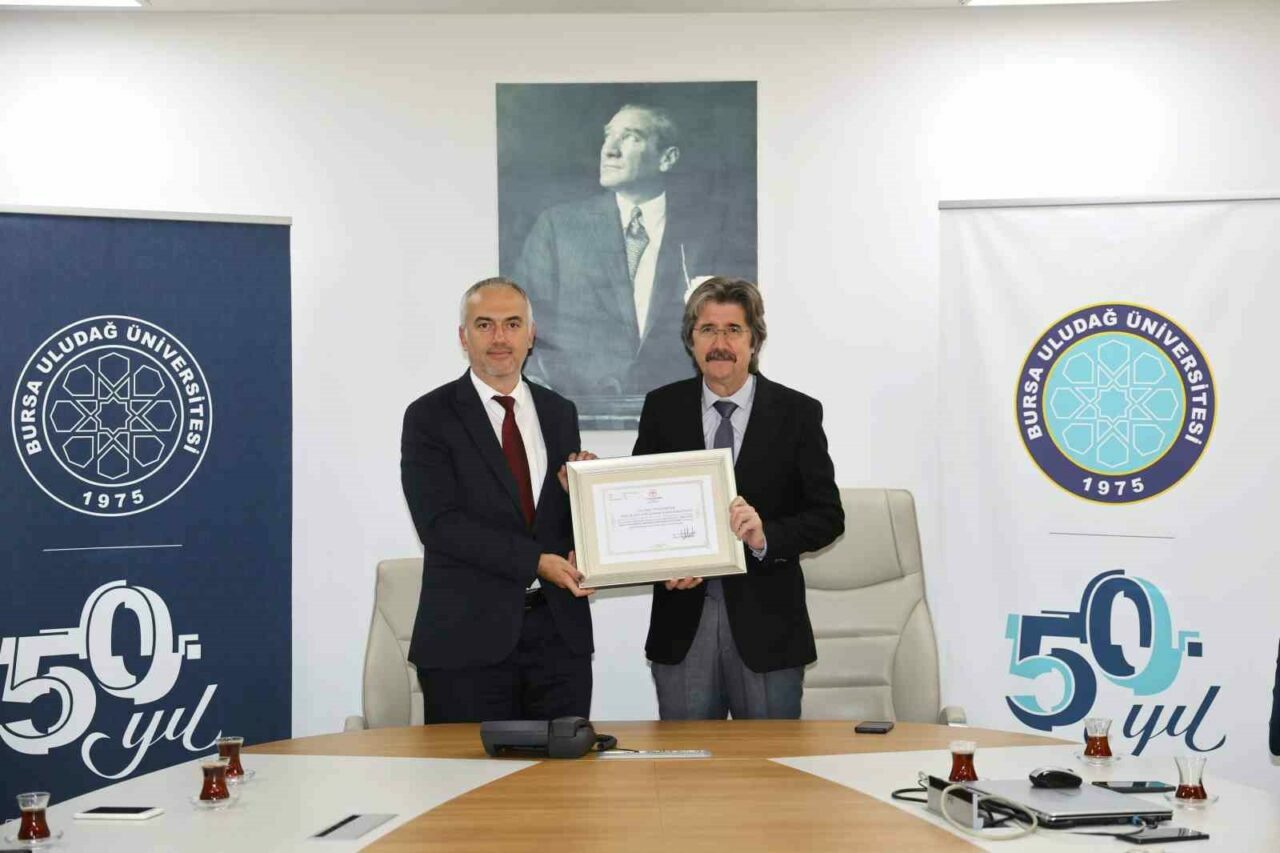 İl Sağlık Müdürlüğü’nden BUÜ’ye özel sertifika