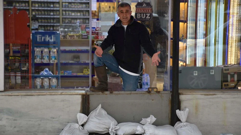 Hücre tehlikesine dikkat! Esnaf böyle önlem aldı