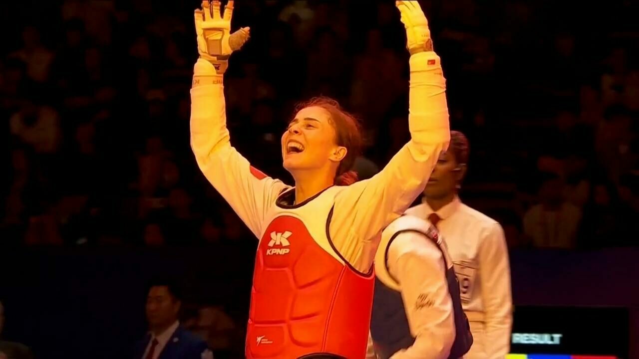 Milli Tekvandocu Kavurat dünya şampiyonu oldu!