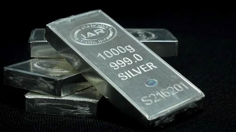 Gümüşte sert kar satışı