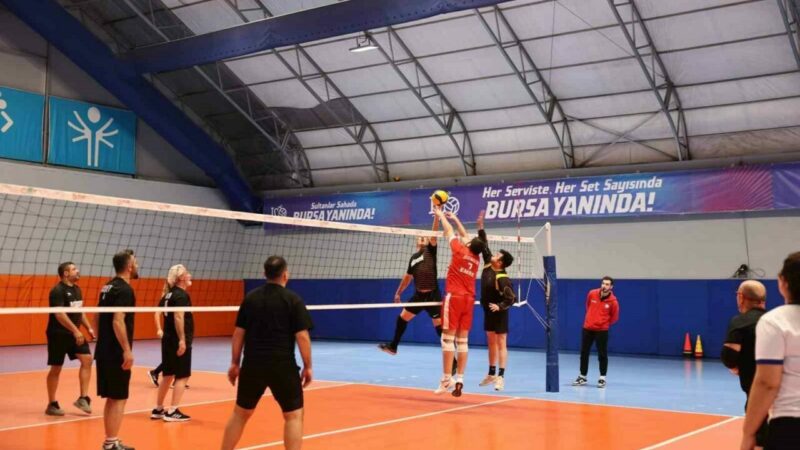 Nilüfer Belediyesi çalışanları, motivasyonu artırmak ve dayanışmayı güçlendirmek amacıyla düzenlenen