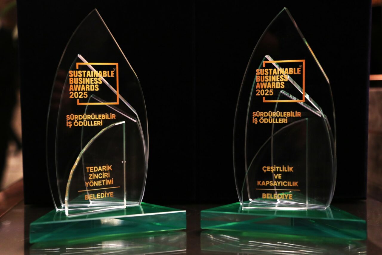 Bursa Nilüfer Belediyesi’ne çifte ödül Bursa Nilüfer Belediyesi’ne çifte ödül