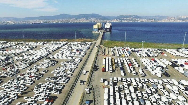 Türkiye otomotiv endüstrisinde hafif ticari araç-kamyonet ve kamyon grubunu kapsayan
