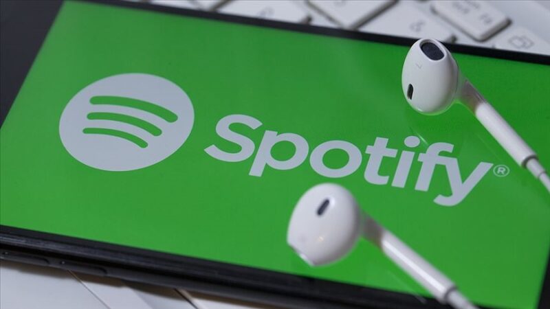 Popüler çevrim içi müzik platformu Spotify, Türkiye’de abonelik fiyatlarını artırdı.
