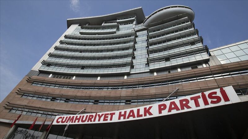 Cumhuriyet Halk Partisi'nin 39'uncu Olağanüstü Kurultayı 28-30 Kasım tarihlerinde yapılacak.