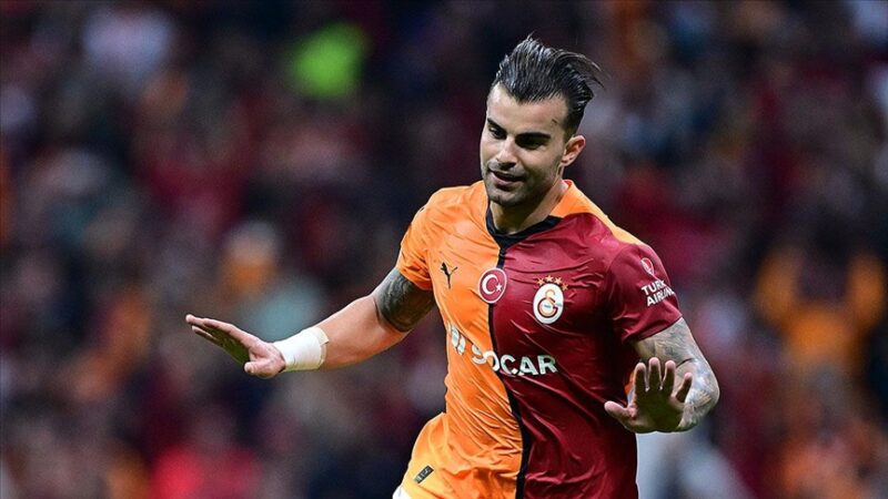 Galatasaray'ın deneyimli stoperi Abdülkerim Bardakcı, sarı-kırmızılı formayla 100. Süper Lig
