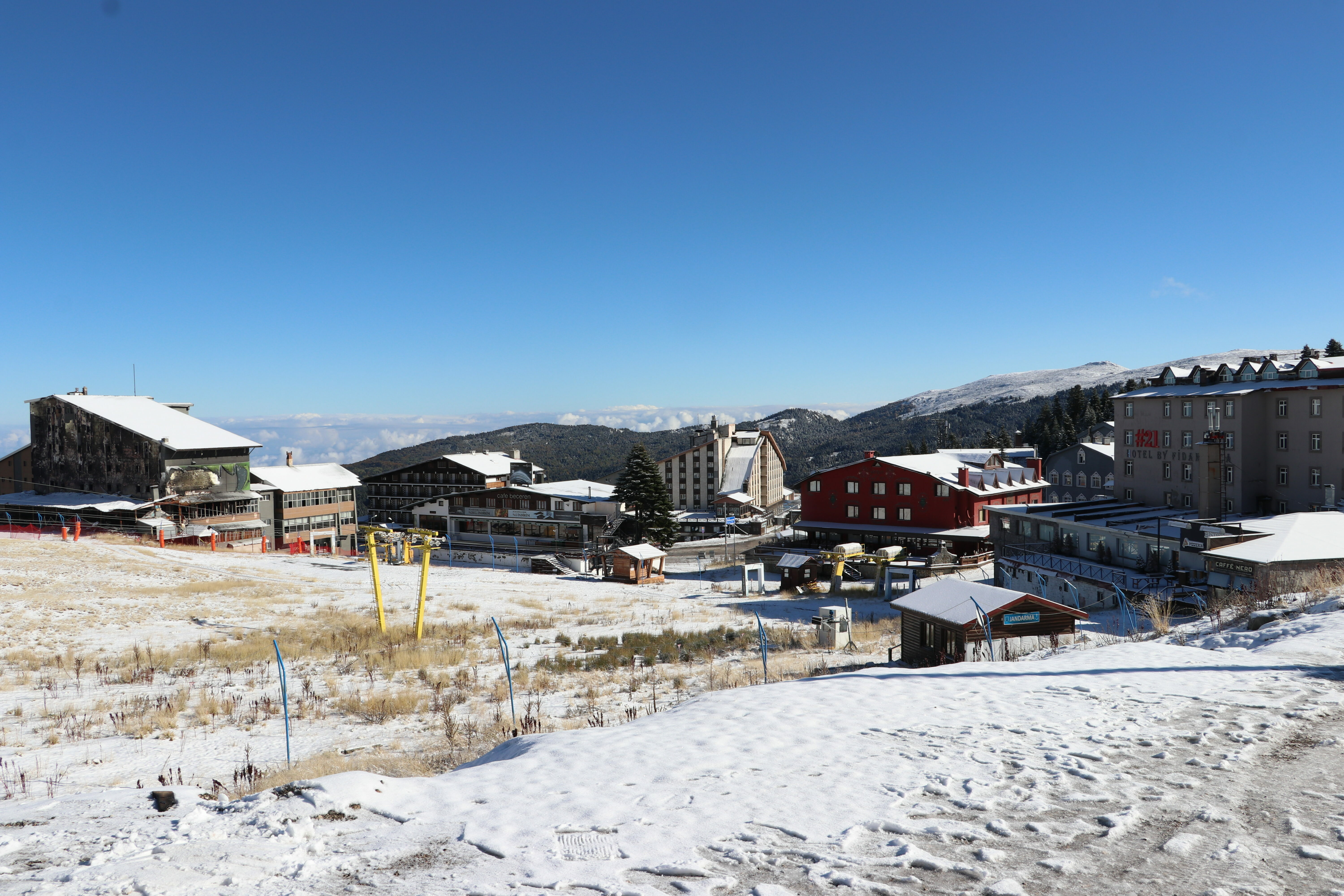Uludağ beyaza büründü! Sezon erken mi açılacak?