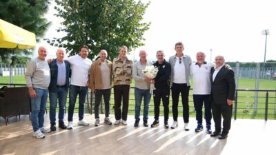 Bursaspor eski futbolcularından Tahsin Tam’a ziyaret