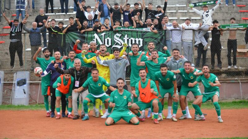 Bursa’nın 3.Lig ekibi deplasmanda galip! Kestel Çilekspor 53 dakika 10 kişi oynadığı maçta Yalova FK